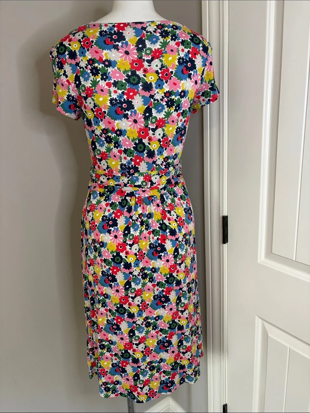 Boden Amelie Paintbox Ditsy Floral Jersey Dress Waistline ruching pockets Sz 6 - Picture 10 of 16